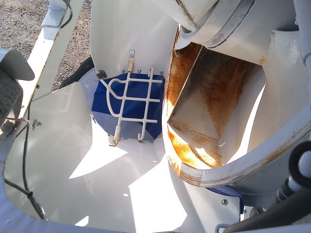 三菱ふそうファイターミキサー車（コンクリートミキサー）増トン（6t・8t）[写真19]