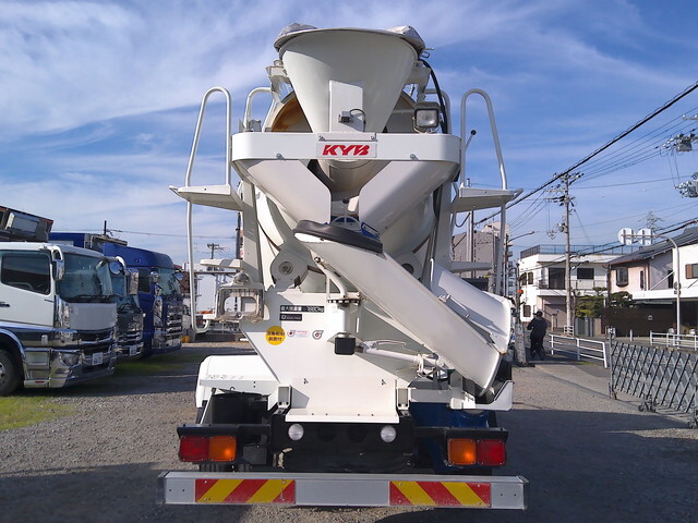 三菱ふそうファイターミキサー車（コンクリートミキサー）増トン（6t・8t）[写真06]