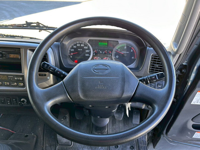 日野レンジャーアルミウイング中型（4t）[写真25]