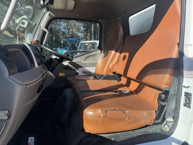 三菱ふそうキャンターパッカー車（塵芥車）小型（2t・3t）[写真15]