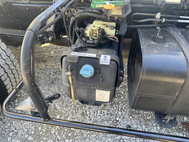 三菱ふそうキャンターパッカー車（塵芥車）小型（2t・3t）[写真32]