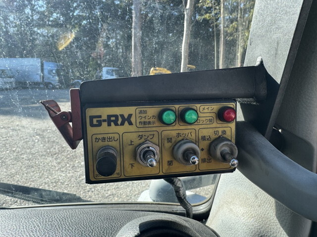 三菱ふそうキャンターパッカー車（塵芥車）小型（2t・3t）[写真09]