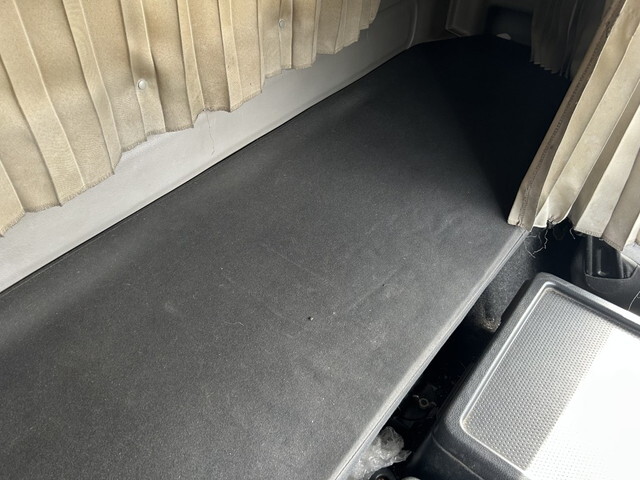 日野レンジャーアルミバン中型（4t）[写真09]