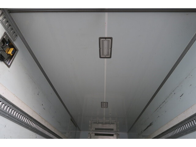 日野レンジャー冷凍車（冷蔵車）中型（4t）[写真12]