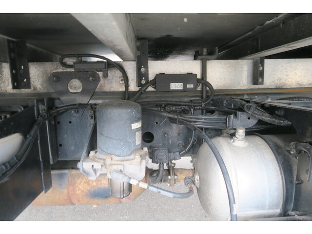 日野レンジャー冷凍車（冷蔵車）中型（4t）[写真16]