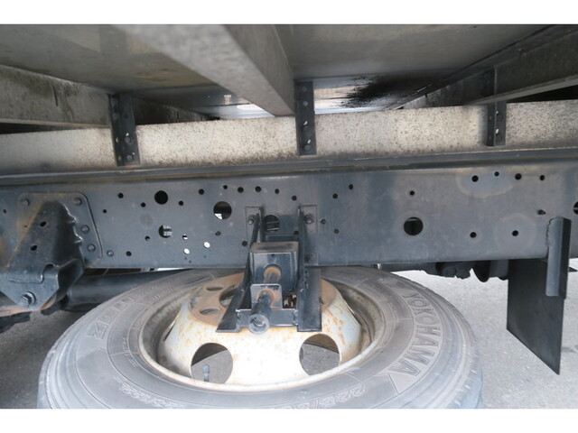 日野レンジャー冷凍車（冷蔵車）中型（4t）[写真18]