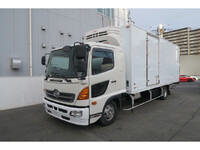 日野レンジャー冷凍車（冷蔵車）中型（4t）[写真02]