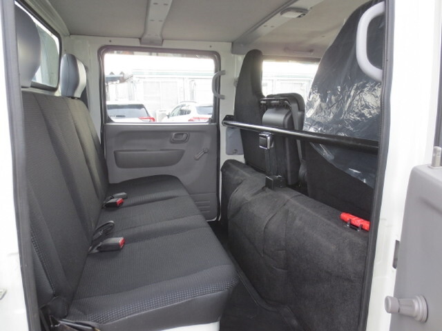 三菱ふそうキャンターダブルキャブ（Wキャブ）小型（2t・3t）[写真12]