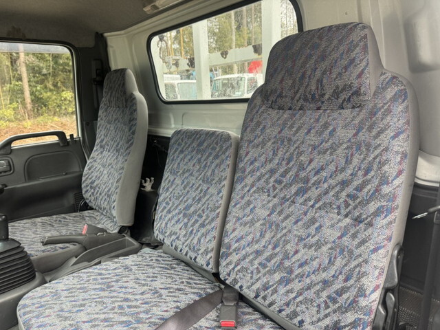 いすゞエルフセーフティローダー小型（2t・3t）[写真13]