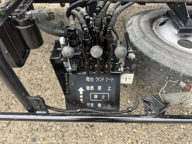 いすゞエルフセーフティローダー小型（2t・3t）[写真17]