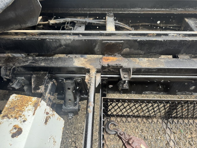 いすゞエルフセーフティローダー小型（2t・3t）[写真24]