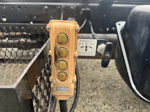 いすゞエルフセーフティローダー小型（2t・3t）[写真28]