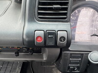 いすゞエルフセーフティローダー小型（2t・3t）[写真09]