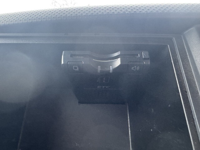 いすゞエルフボトルバン小型（2t・3t）[写真12]