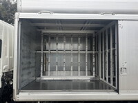 いすゞエルフボトルバン小型（2t・3t）[写真17]