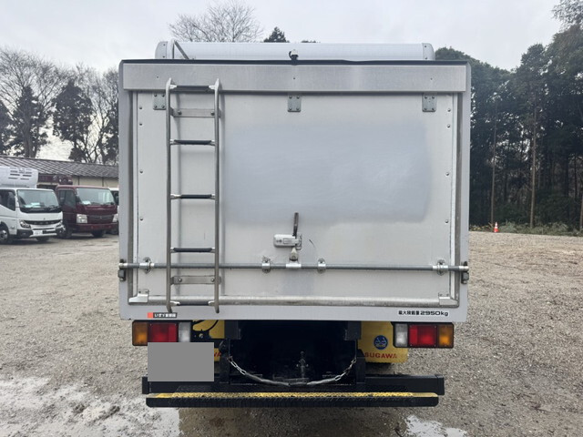 いすゞエルフボトルバン小型（2t・3t）[写真19]