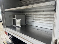 いすゞエルフボトルバン小型（2t・3t）[写真24]