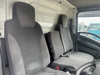 いすゞエルフボトルバン小型（2t・3t）[写真06]