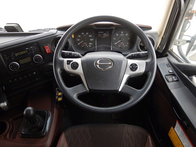 日野プロフィアダンプ大型（10t）[写真18]