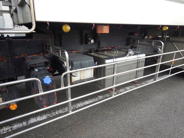 日野プロフィアダンプ大型（10t）[写真27]