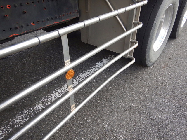 日野プロフィアダンプ大型（10t）[写真28]