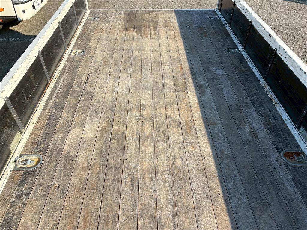 いすゞフォワードクレーン4段中型（4t）[写真11]