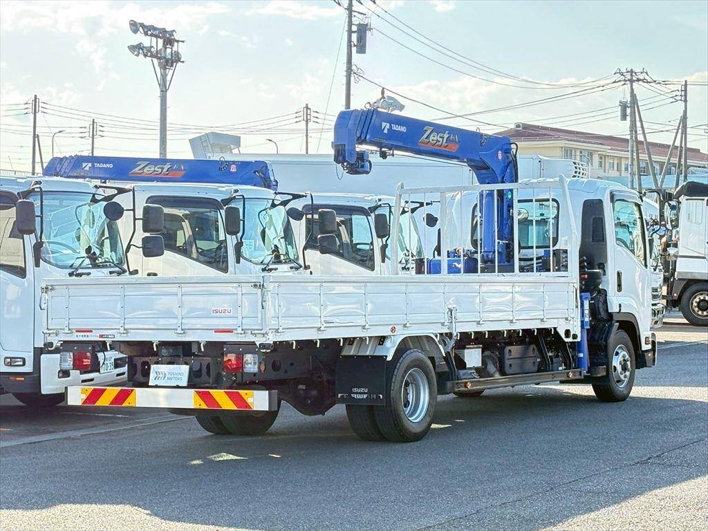 いすゞフォワードクレーン4段中型（4t）[写真04]