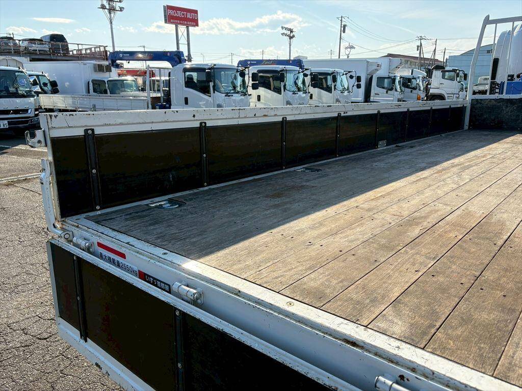 いすゞフォワードクレーン4段中型（4t）[写真09]