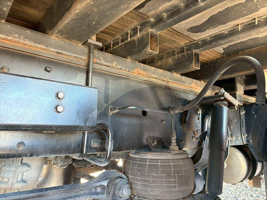 三菱ふそうスーパーグレートアルミブロック大型（10t）[写真13]