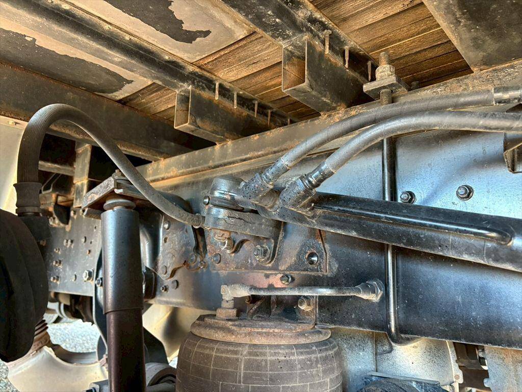 三菱ふそうスーパーグレートアルミブロック大型（10t）[写真14]