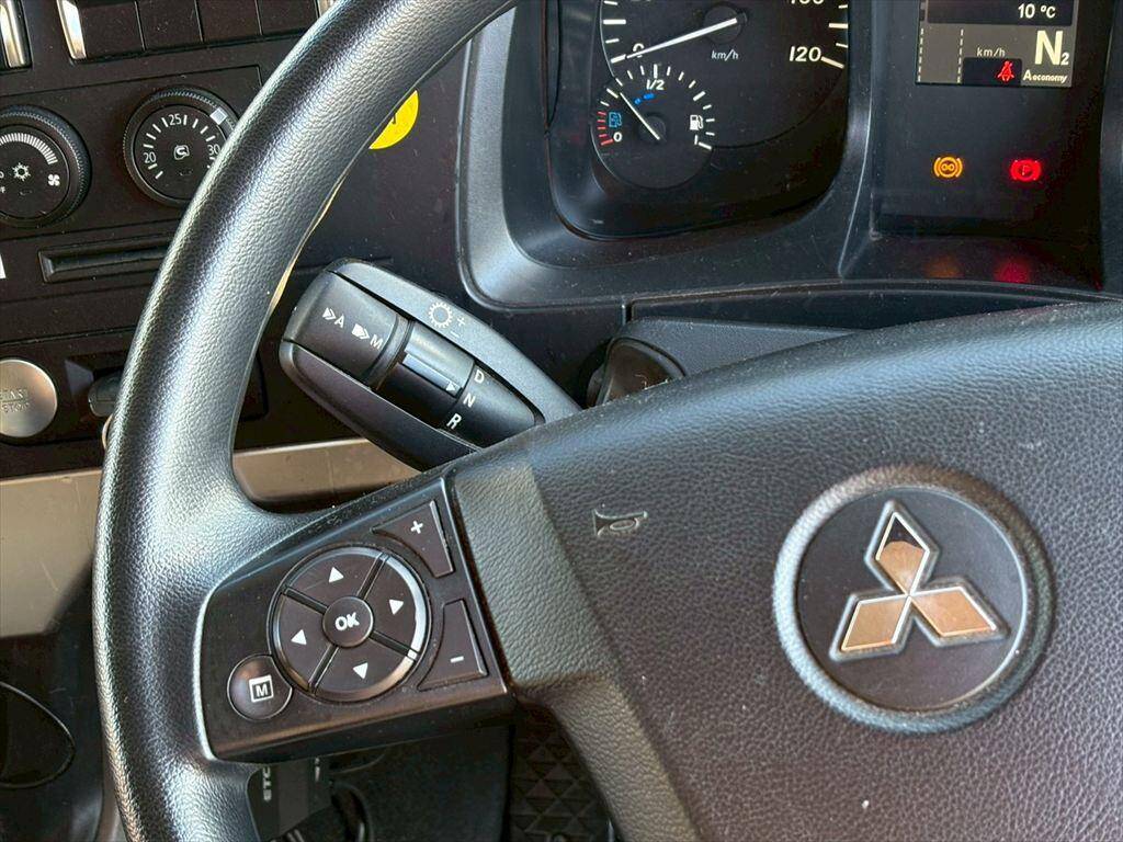 三菱ふそうスーパーグレートアルミブロック大型（10t）[写真21]