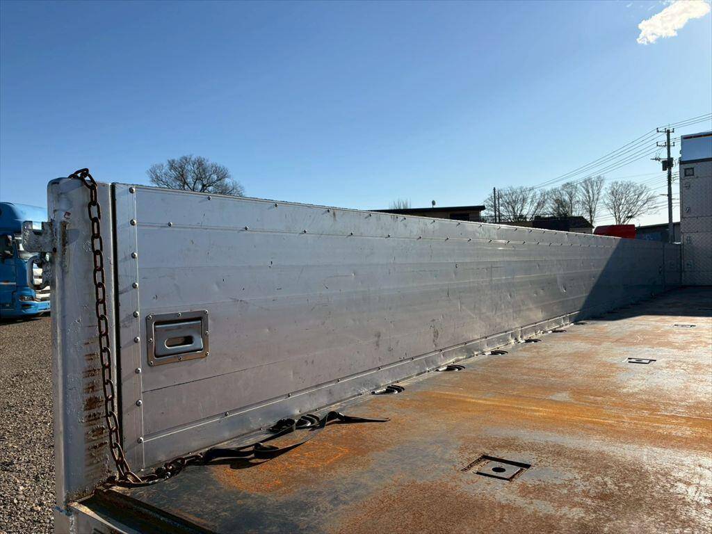 三菱ふそうスーパーグレートアルミブロック大型（10t）[写真09]