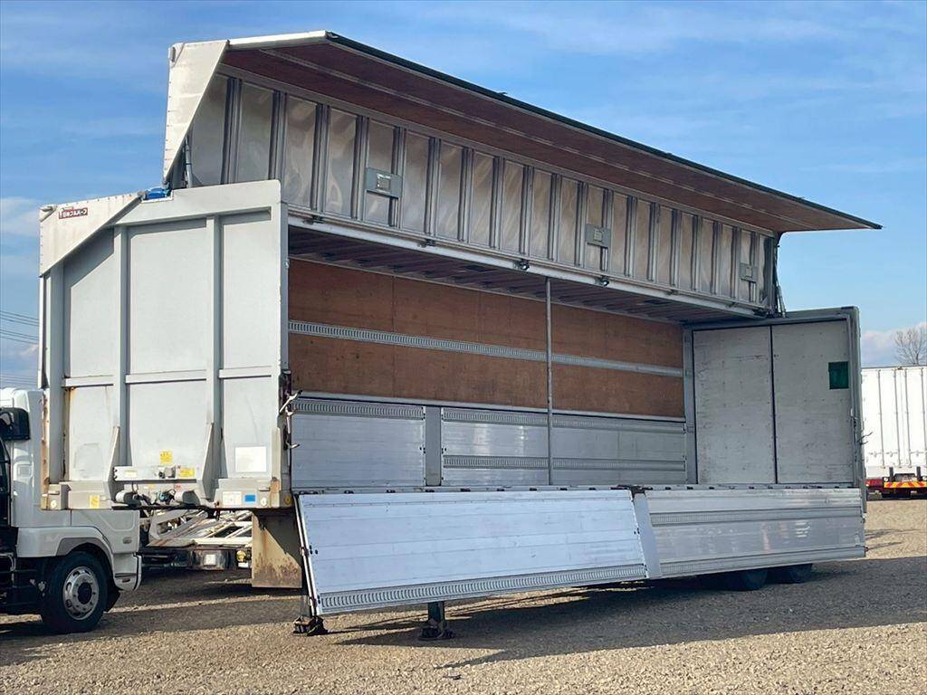 その他のメーカーその他の車種ウイングトレーラー大型（10t）[写真11]