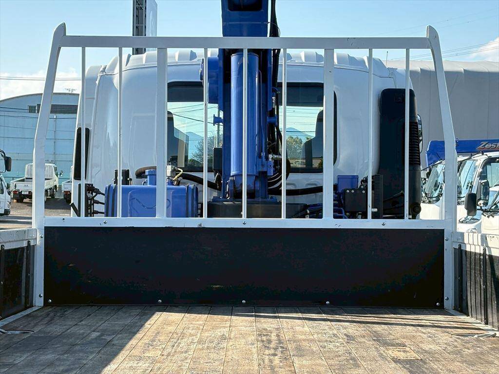 いすゞフォワードクレーン4段中型（4t）[写真07]