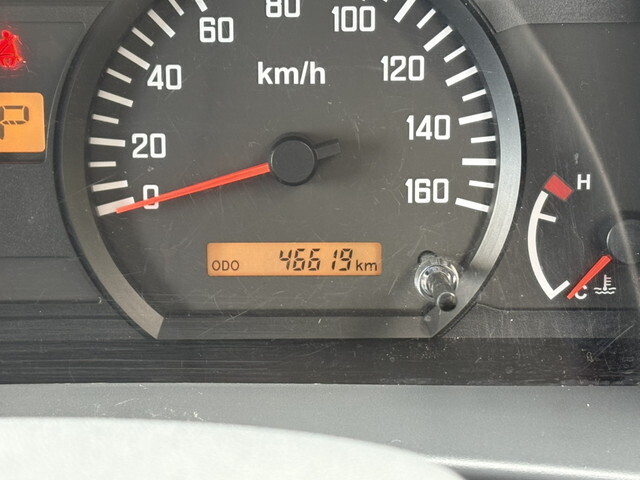 いすゞエルフアルミバン小型（2t・3t）[写真28]