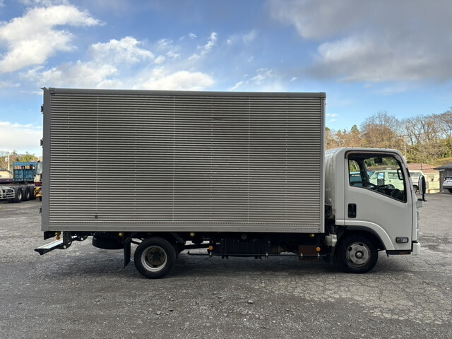 いすゞエルフアルミバン小型（2t・3t）[写真07]