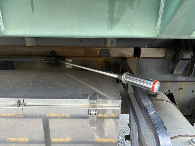 いすゞギガ深ダンプ（土砂禁ダンプ）大型（10t）[写真24]