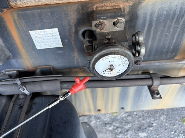 いすゞギガ深ダンプ（土砂禁ダンプ）大型（10t）[写真37]