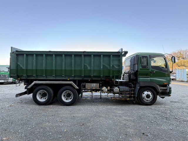 いすゞギガ深ダンプ（土砂禁ダンプ）大型（10t）[写真08]