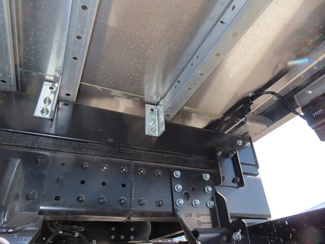 三菱ふそうキャンター冷凍車（冷蔵車）小型（2t・3t）[写真10]