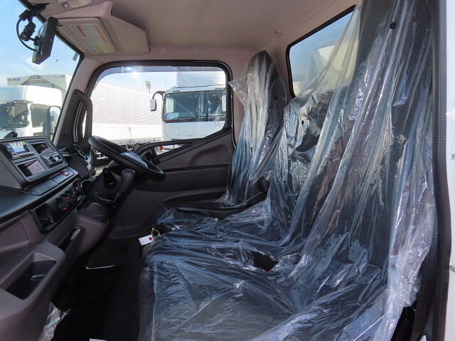 三菱ふそうキャンター冷凍車（冷蔵車）小型（2t・3t）[写真17]