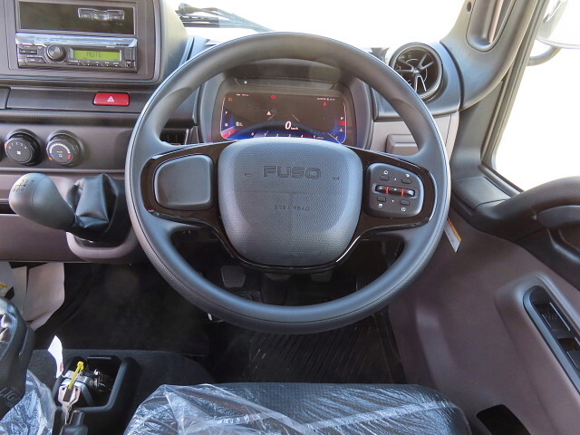 三菱ふそうキャンター冷凍車（冷蔵車）小型（2t・3t）[写真19]