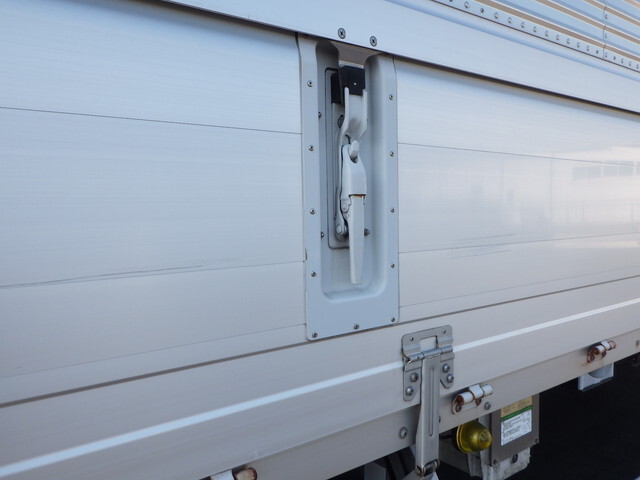 日野レンジャーアルミウイング中型（4t）[写真27]