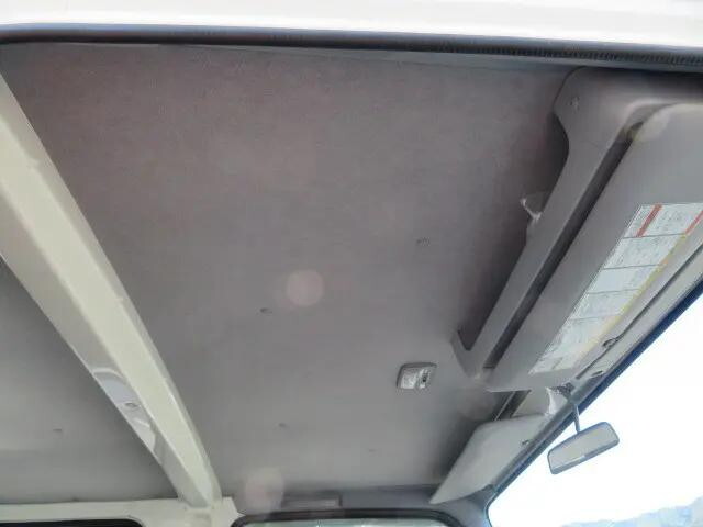 いすゞエルフダブルキャブ（Wキャブ）小型（2t・3t）[写真22]