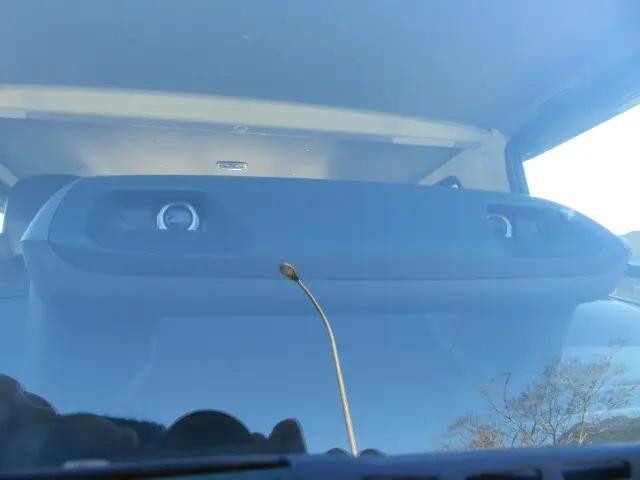 いすゞエルフダブルキャブ（Wキャブ）小型（2t・3t）[写真24]