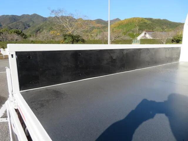 いすゞエルフダブルキャブ（Wキャブ）小型（2t・3t）[写真26]