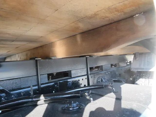 いすゞエルフダブルキャブ（Wキャブ）小型（2t・3t）[写真34]