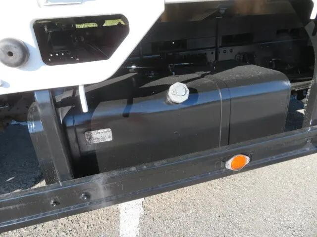 いすゞエルフダブルキャブ（Wキャブ）小型（2t・3t）[写真38]