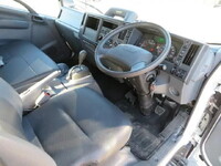 いすゞエルフダブルキャブ（Wキャブ）小型（2t・3t）[写真10]