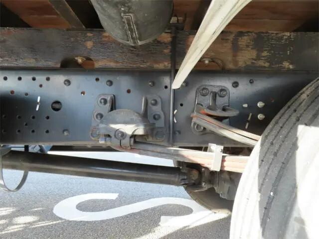 いすゞフォワードクレーン4段中型（4t）[写真38]